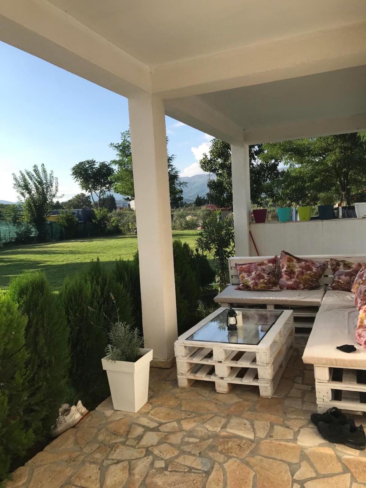 Apartments Vila Sara M Ulcinj Exterior foto